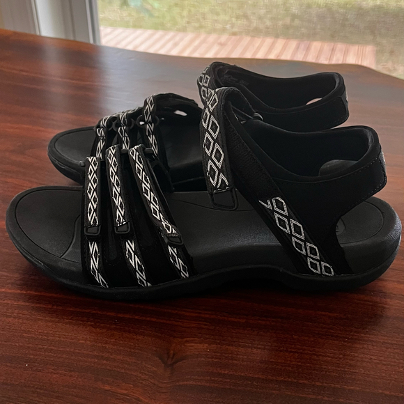 Viakix Napali Waterproof Hiking Sandals black size 8 - Picture 2 of 5